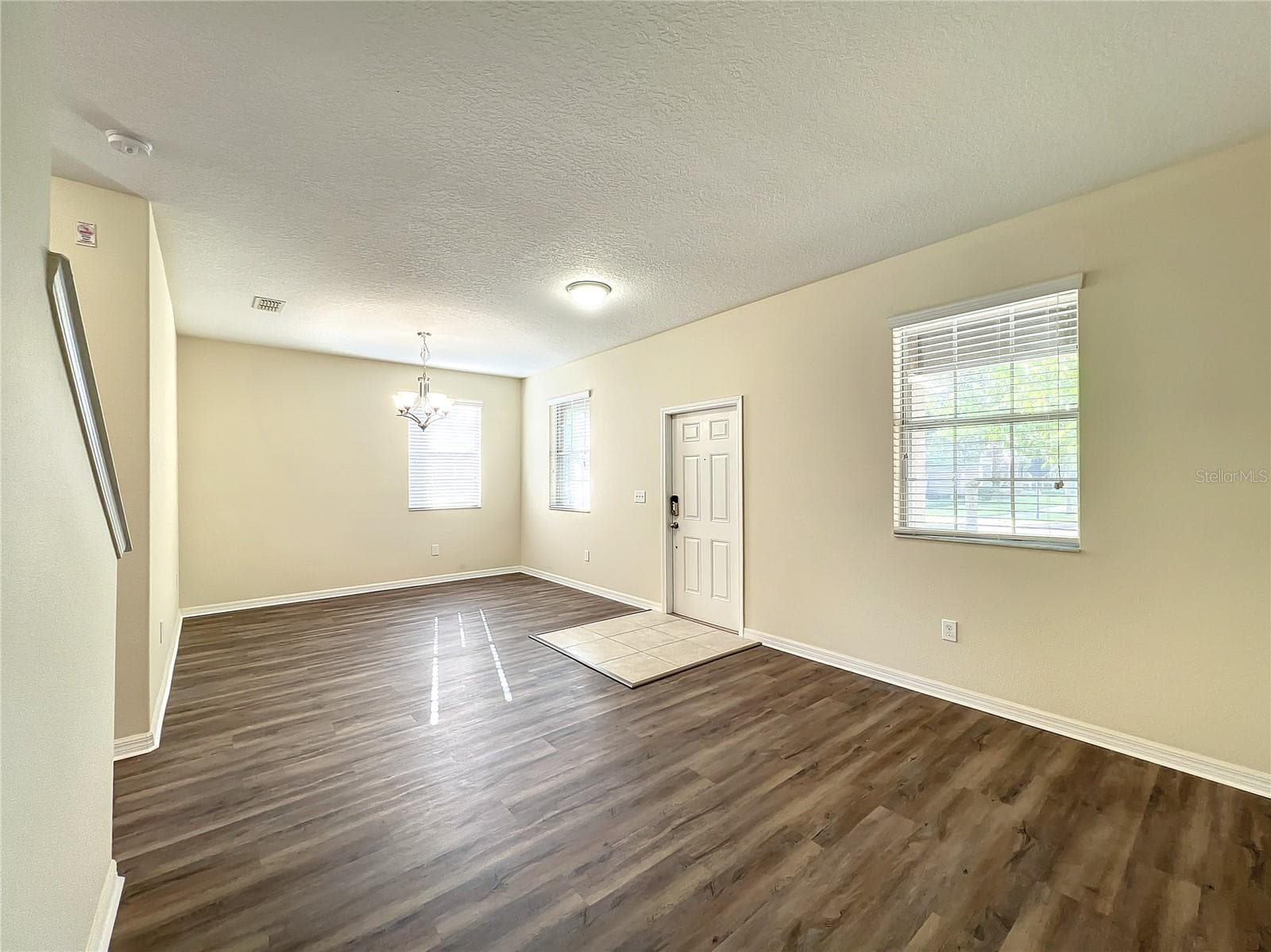Townhouse at 14903 DRIFTWATER DR, WINTER GARDEN, photo 7 of 59