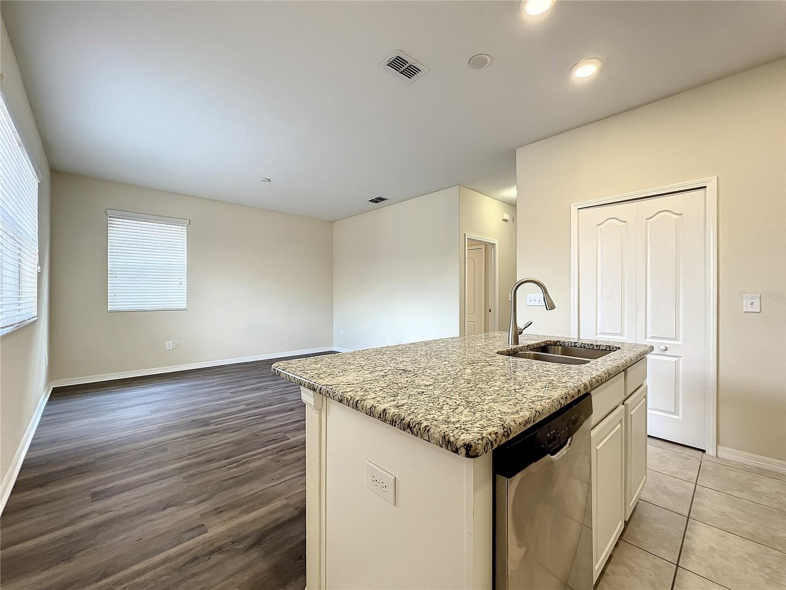 Townhouse at 14903 DRIFTWATER DR, WINTER GARDEN, photo 18 of 59