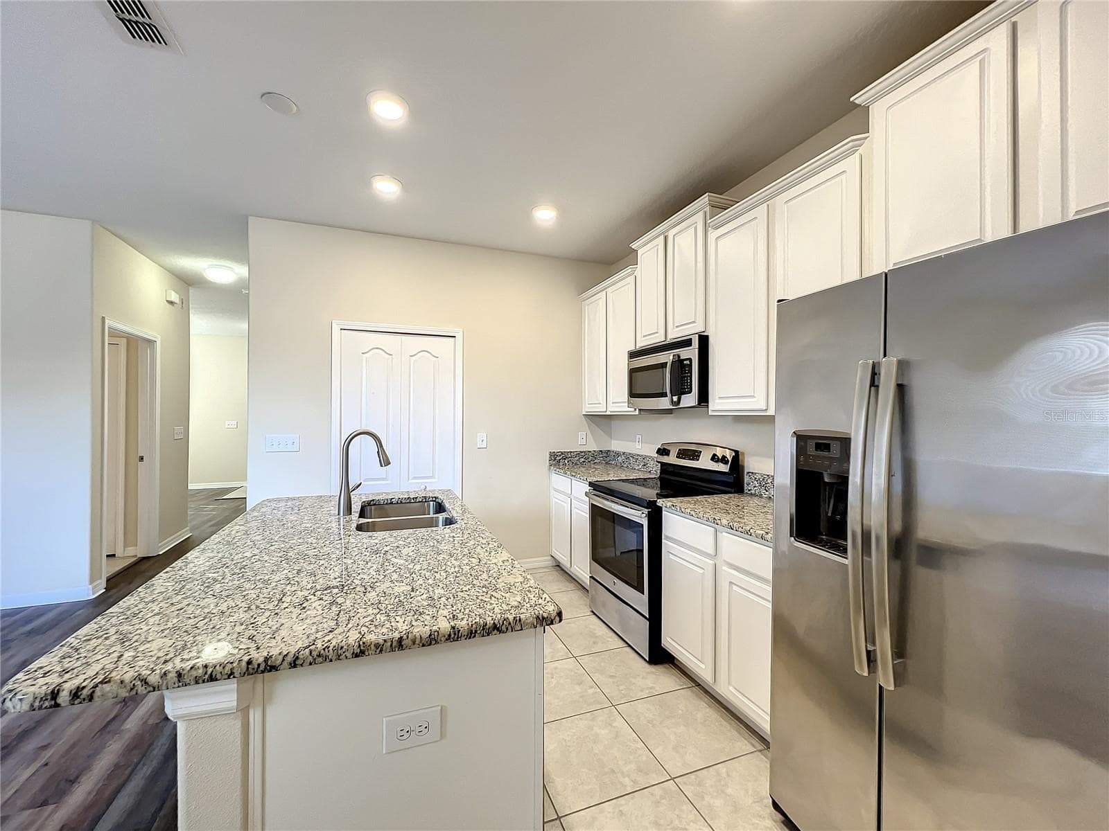 Townhouse at 14903 DRIFTWATER DR, WINTER GARDEN, photo 19 of 59