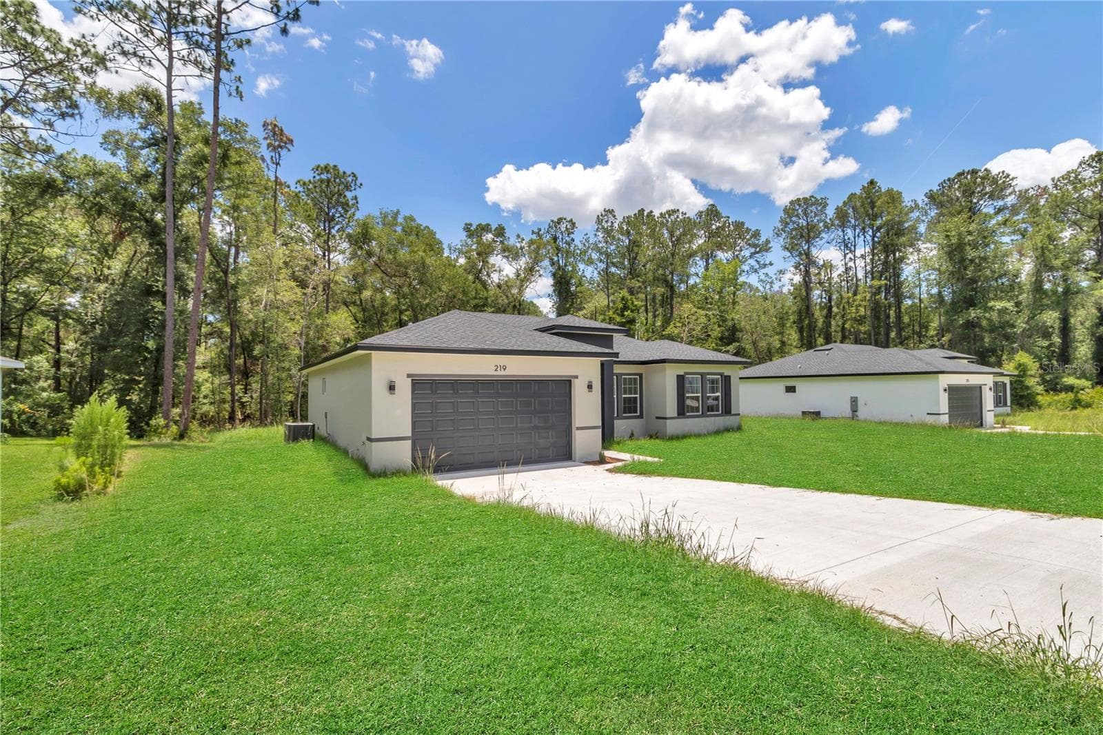 Single Family Residence at 219 E CALDWELL DR, DUNNELLON, photo 6 of 47