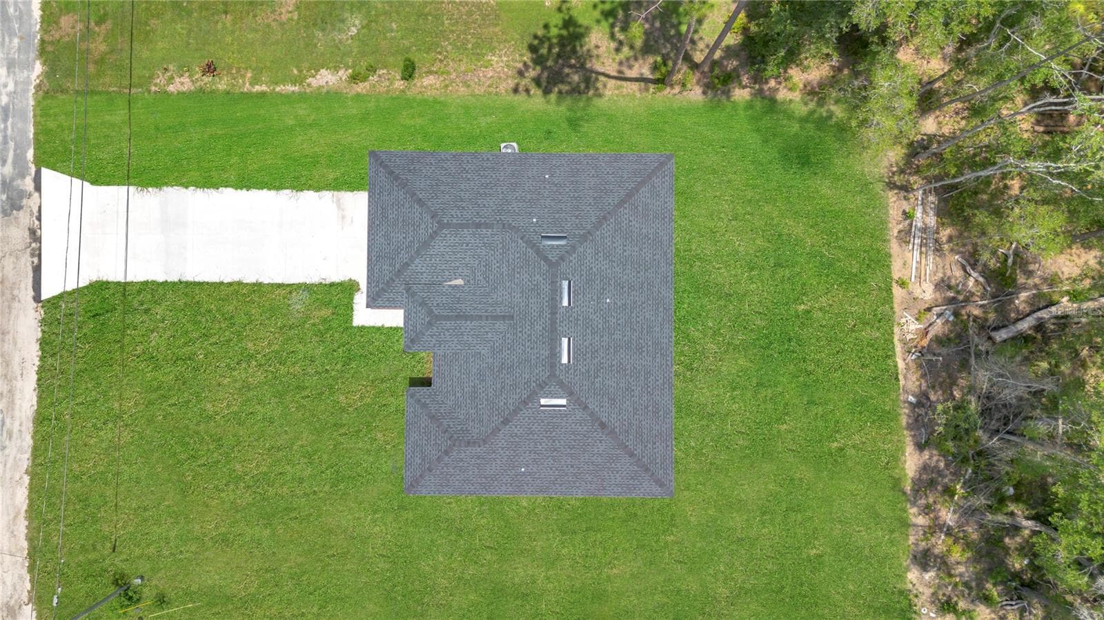 Single Family Residence at 219 E CALDWELL DR, DUNNELLON, photo 10 of 47