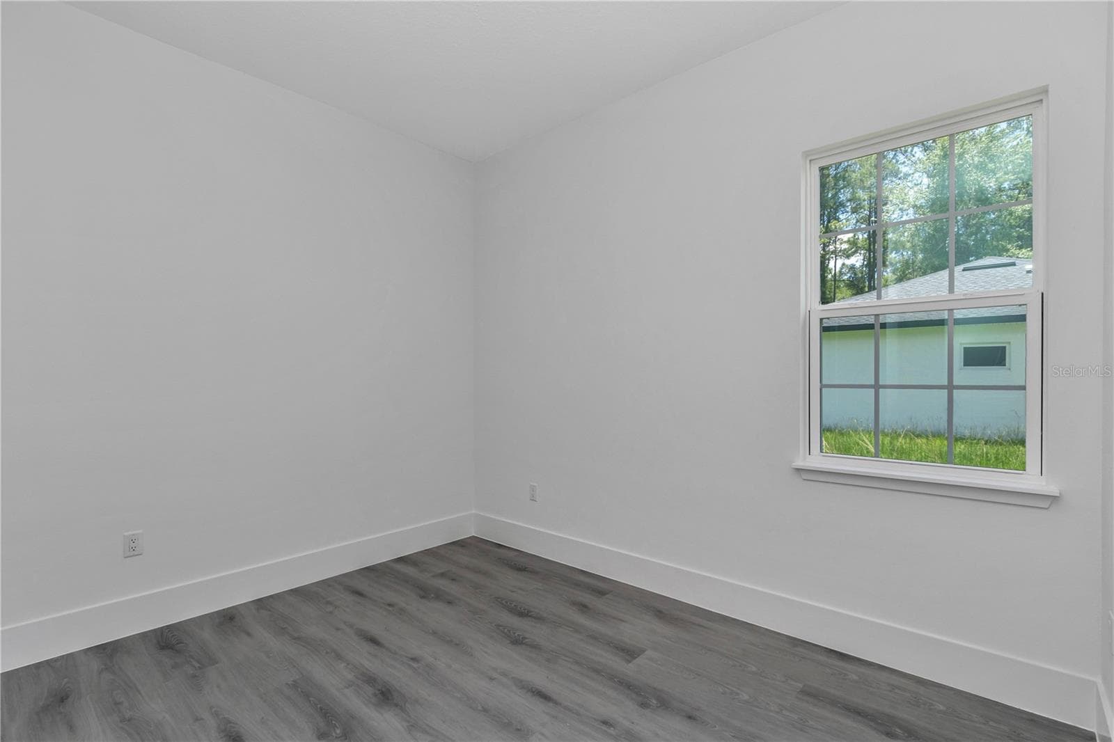 Single Family Residence at 219 E CALDWELL DR, DUNNELLON, photo 36 of 47