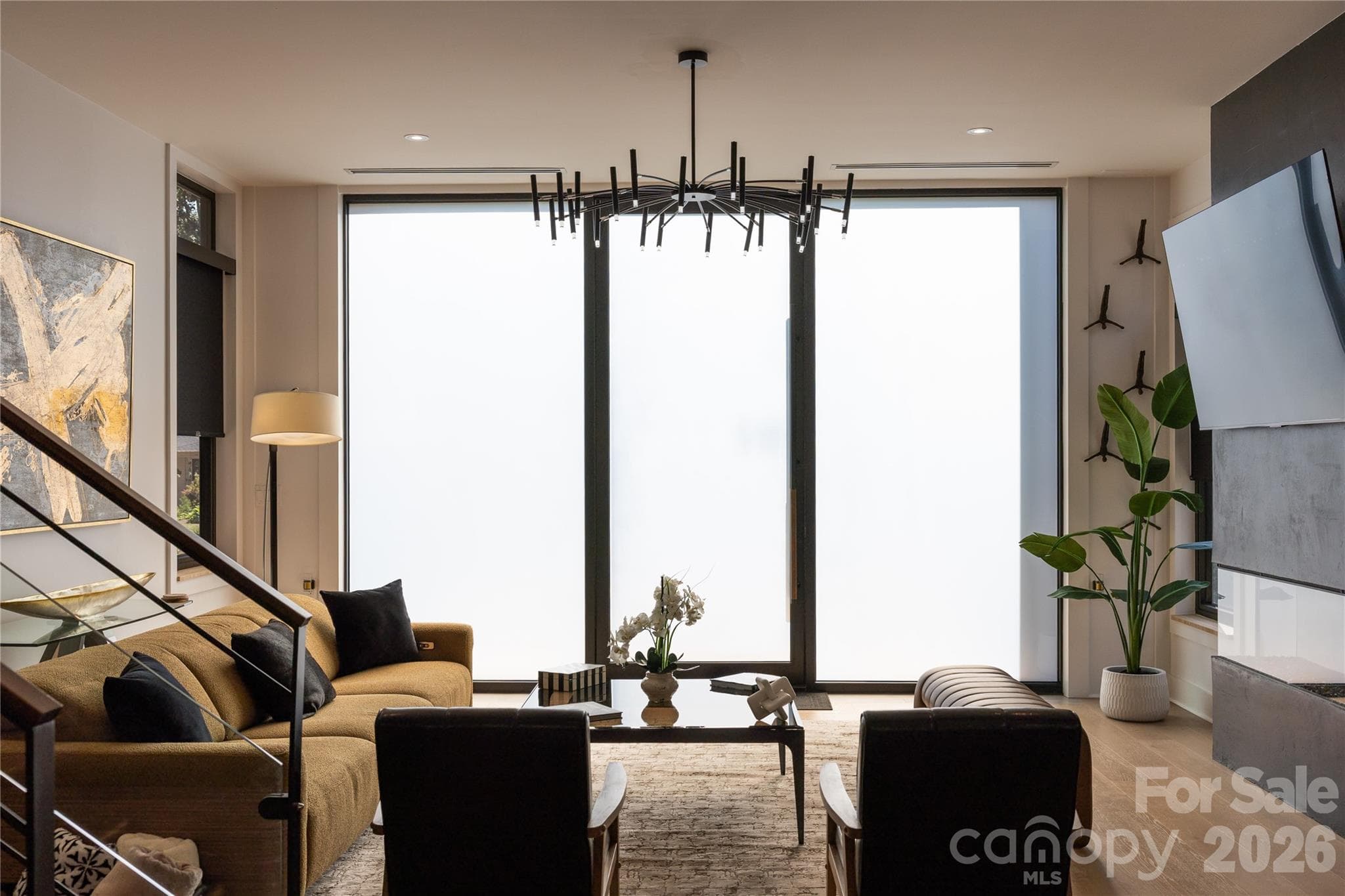 Family room (privacy shading) - Charlotte