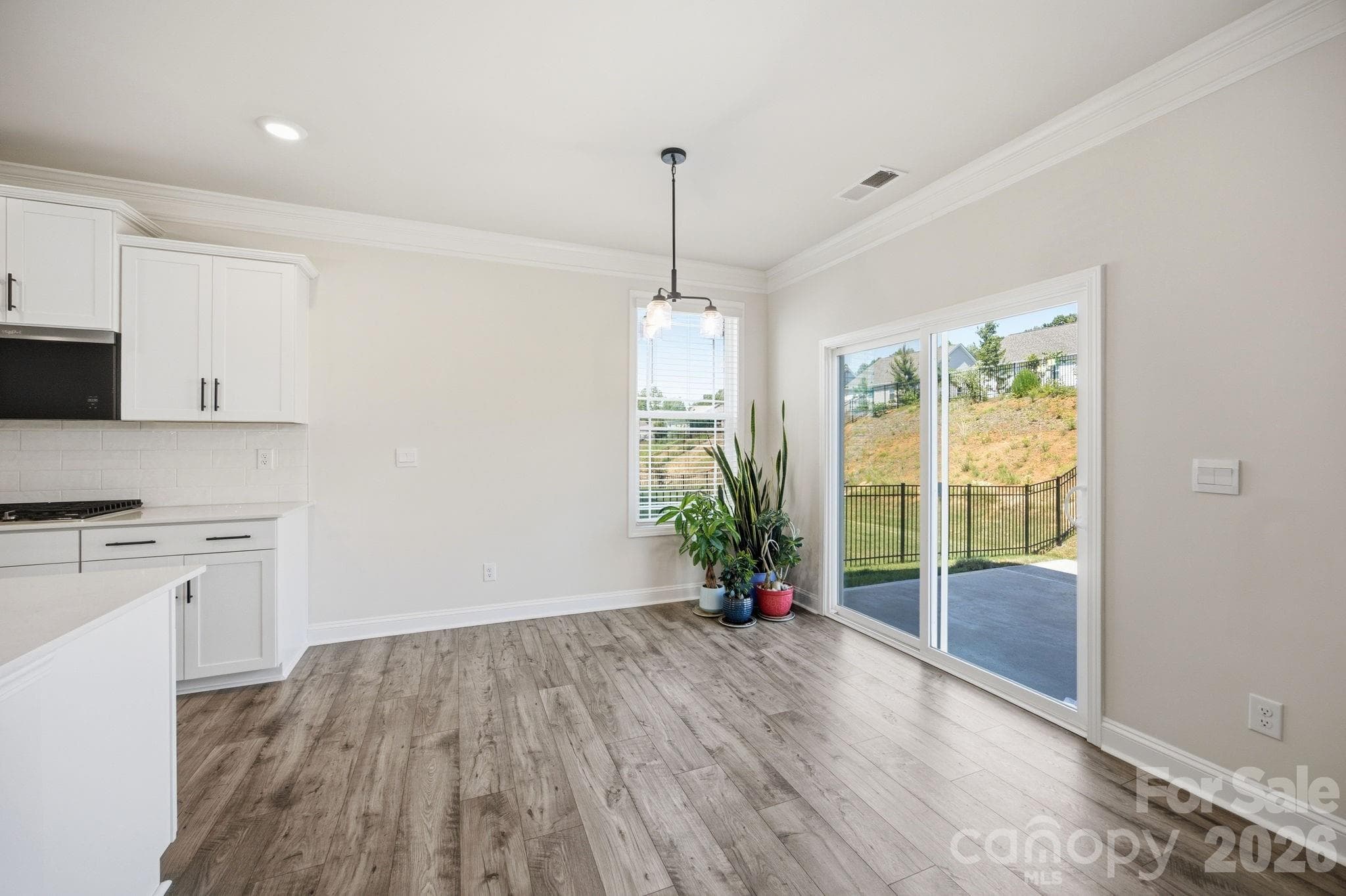 Breakfast Nook - 125 Saidin Lane, Troutman
