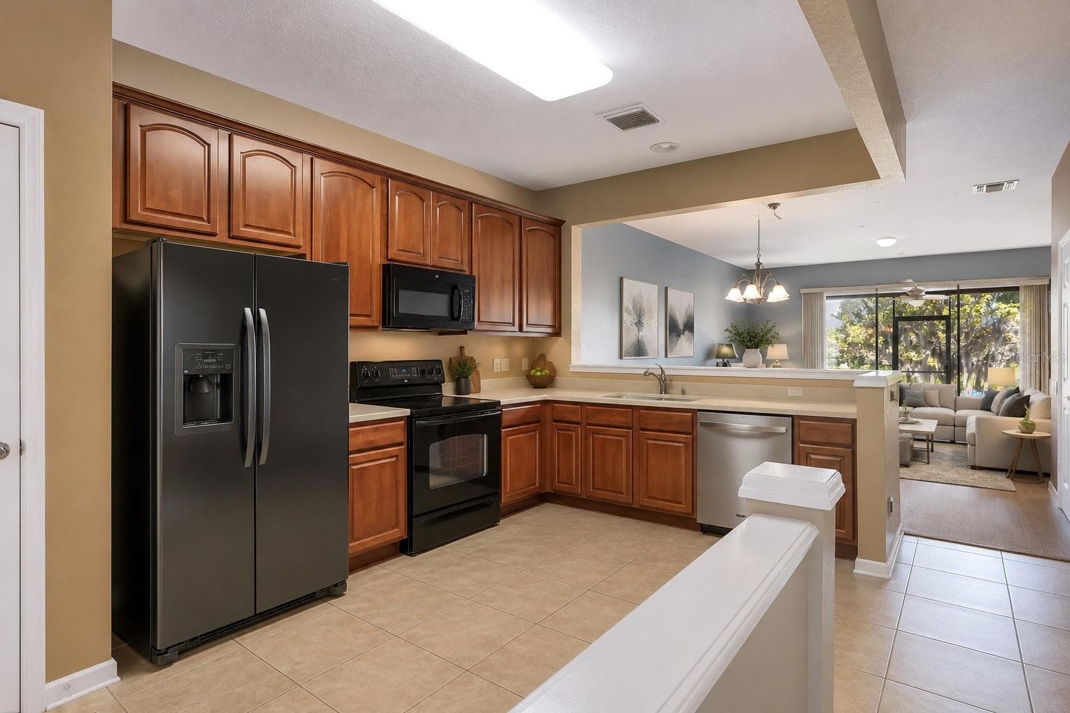 Condominium at 6206 CASTELVEN DR #104, ORLANDO, photo 3 of 23
