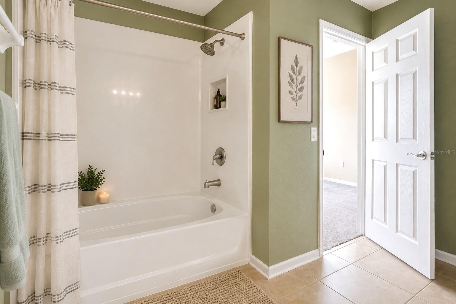 Condominium at 6206 CASTELVEN DR #104, ORLANDO, photo 9 of 23