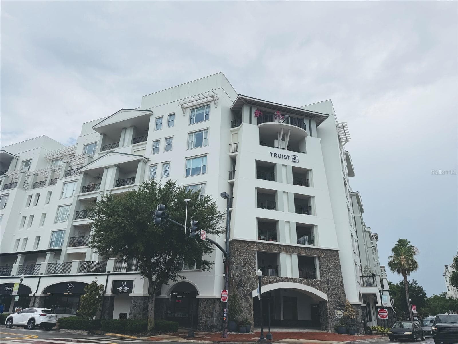 2305 EDGEWATER DR #1708