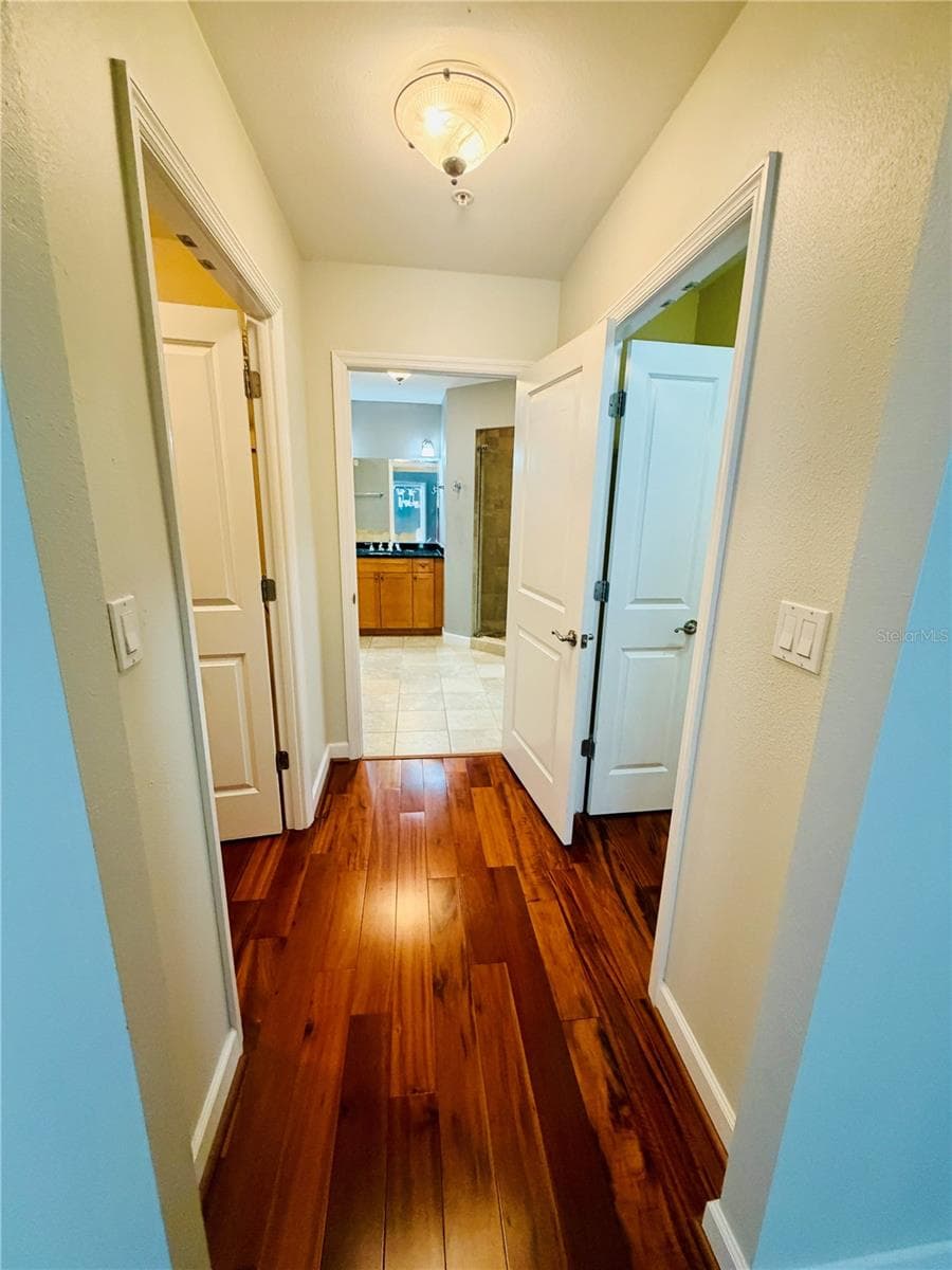 Condominium at 2305 EDGEWATER DR #1708, ORLANDO, photo 16 of 23