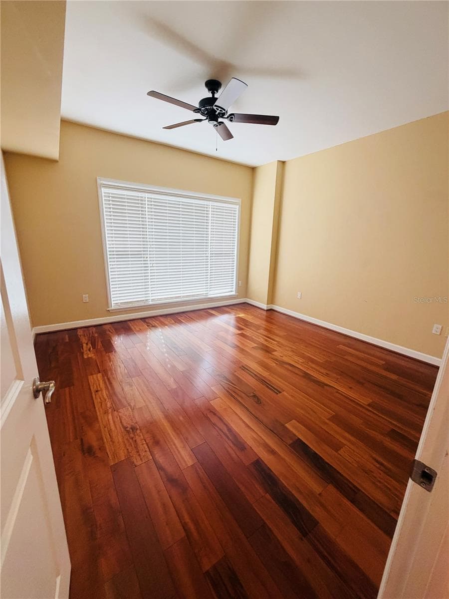 Condominium at 2305 EDGEWATER DR #1708, ORLANDO, photo 19 of 23
