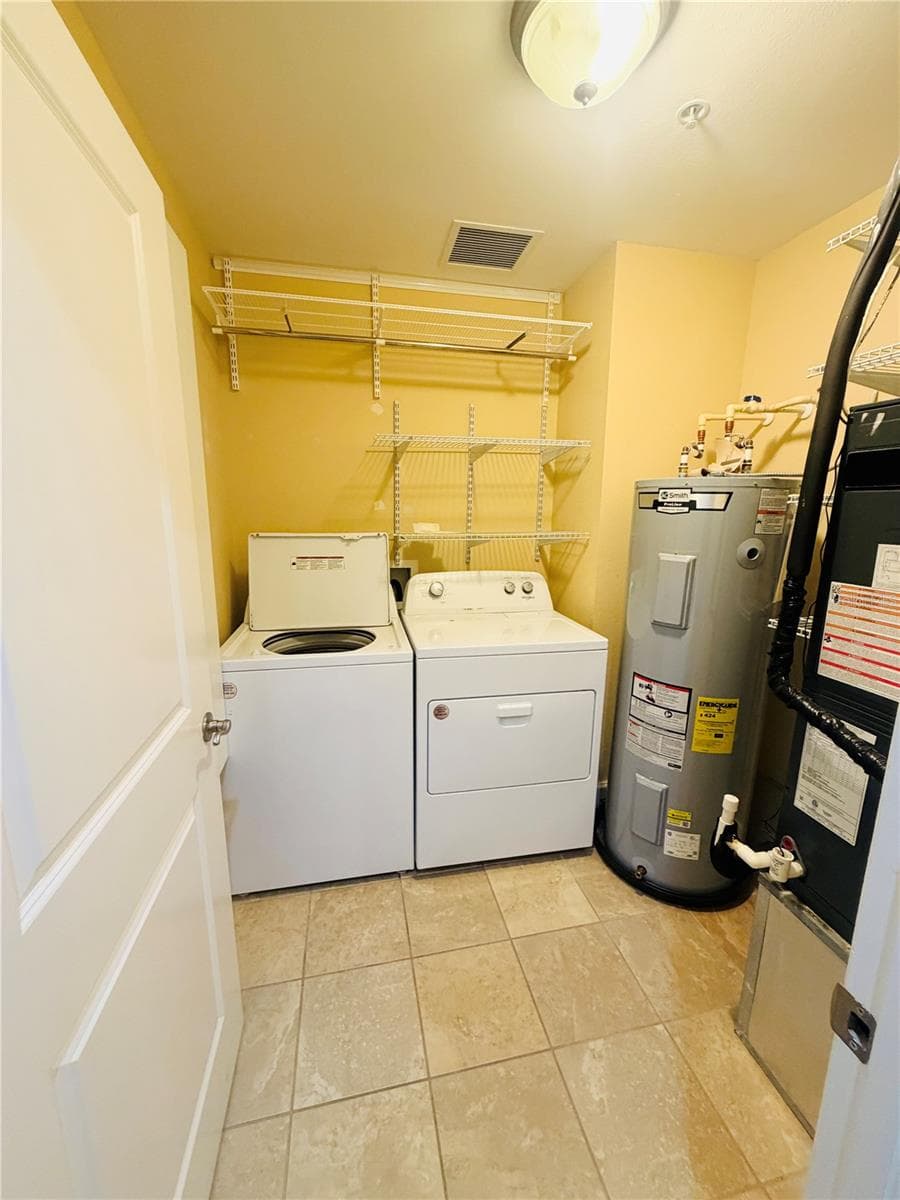 Condominium at 2305 EDGEWATER DR #1708, ORLANDO, photo 21 of 23