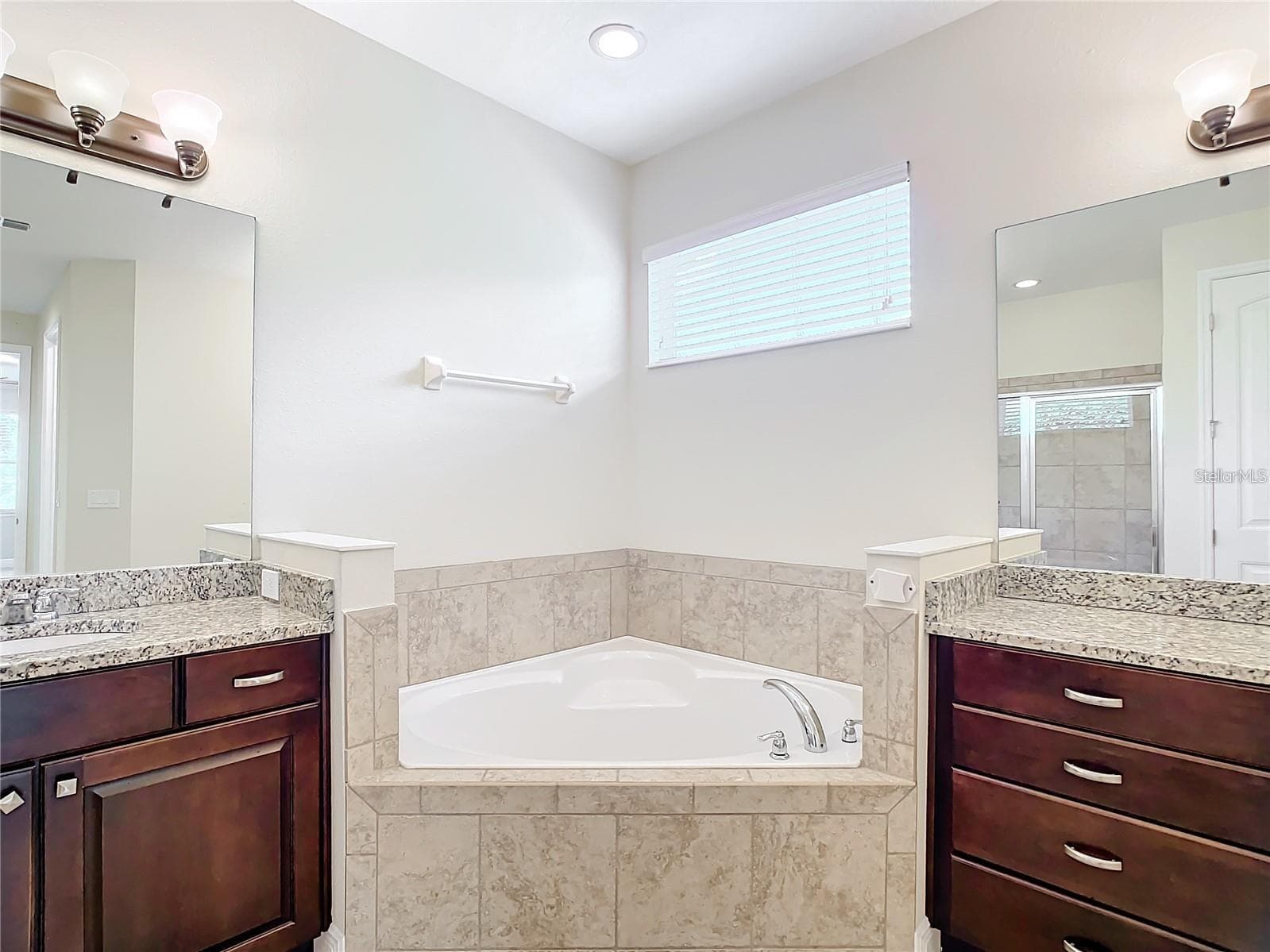 Single Family Residence at 421 MEADOWRIDGE CV, LONGWOOD, photo 25 of 32