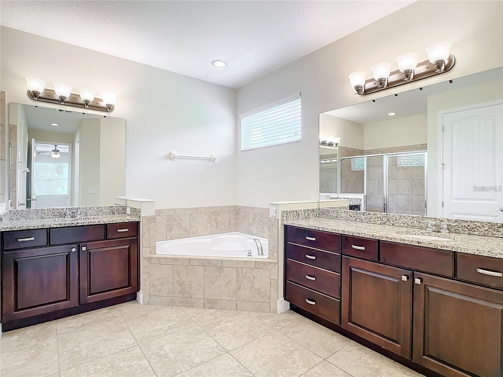 Single Family Residence at 421 MEADOWRIDGE CV, LONGWOOD, photo 26 of 32