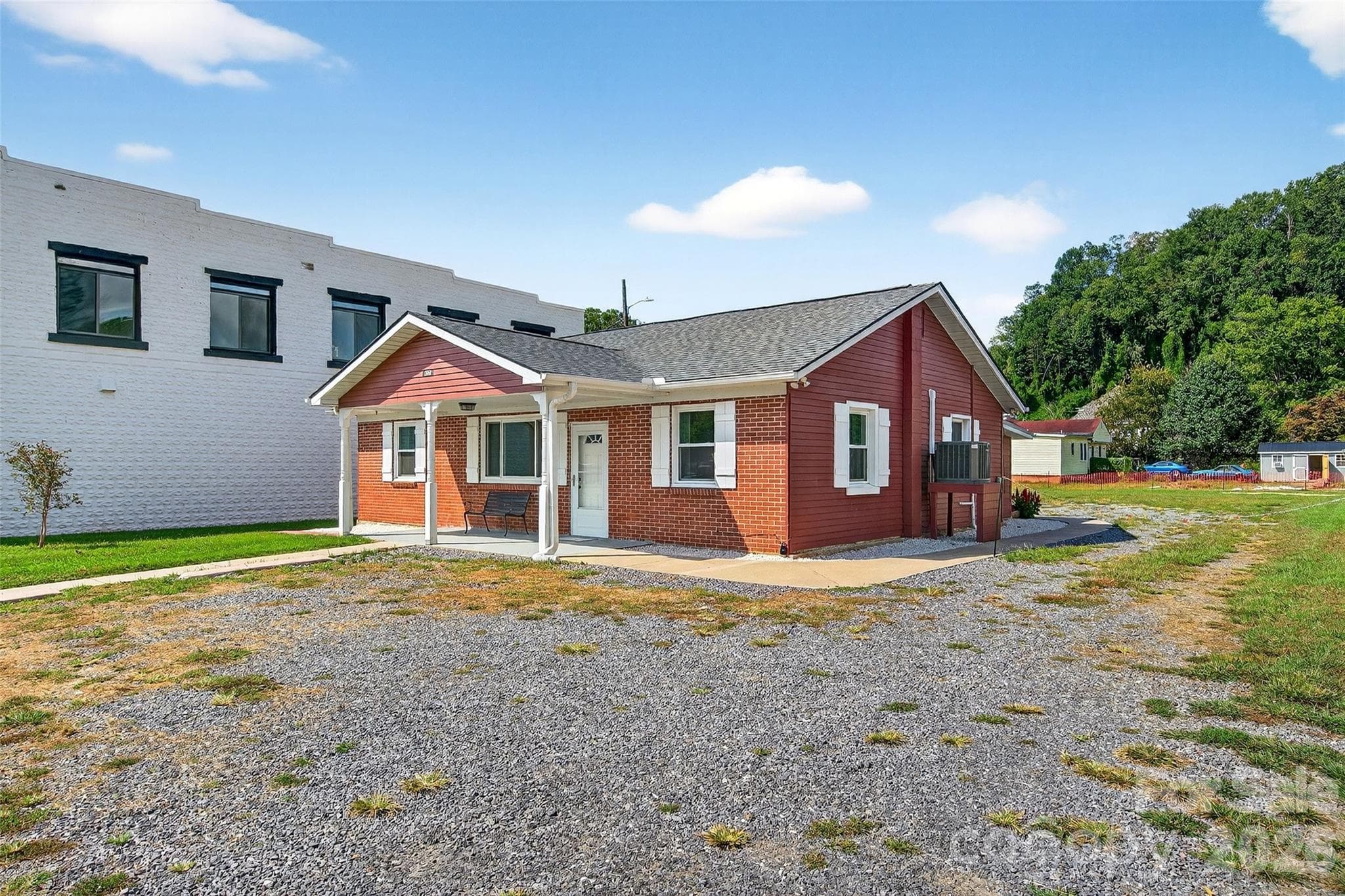 Single Family Residence at Old Fort, photo 2 of 34