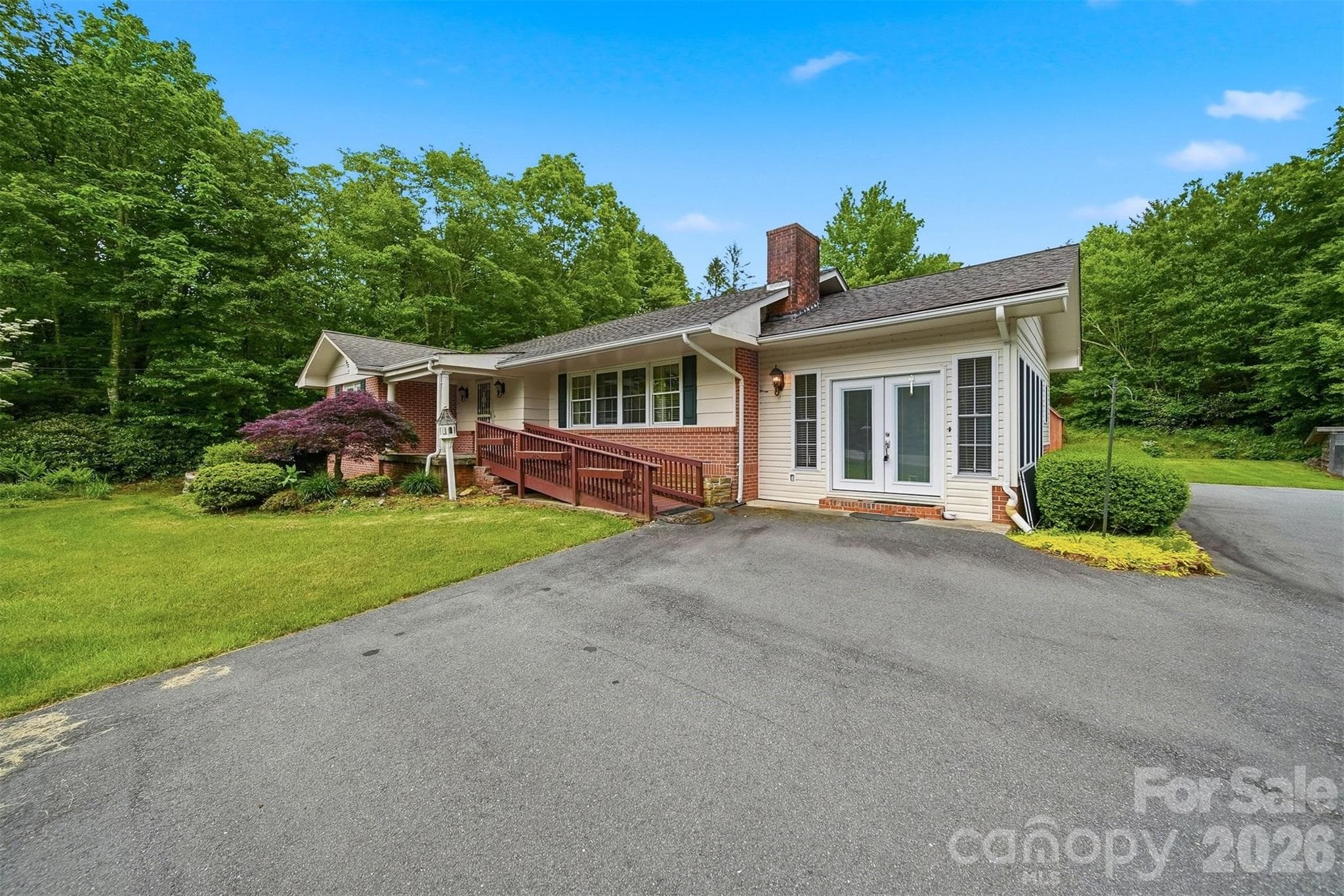 Single Family Residence at 9121 NC 181 Highway, Newland, photo 2 of 42