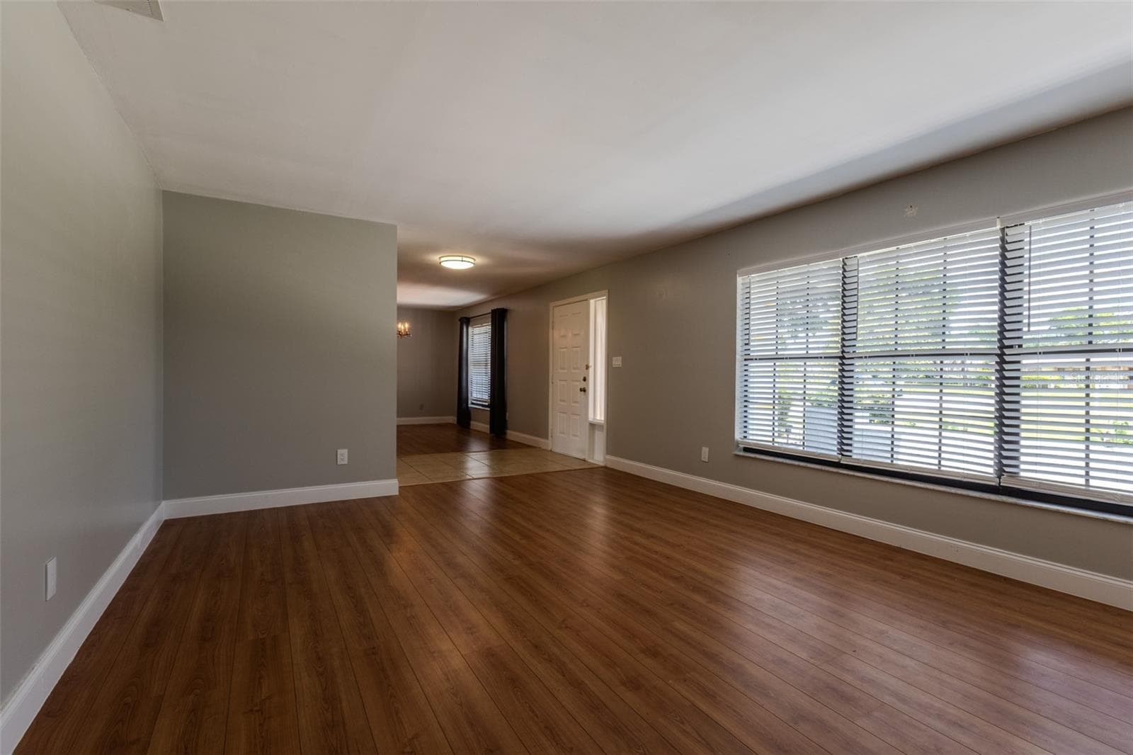 Formal living room off foyer - 1861 CROWLEY CIR E, LONGWOOD