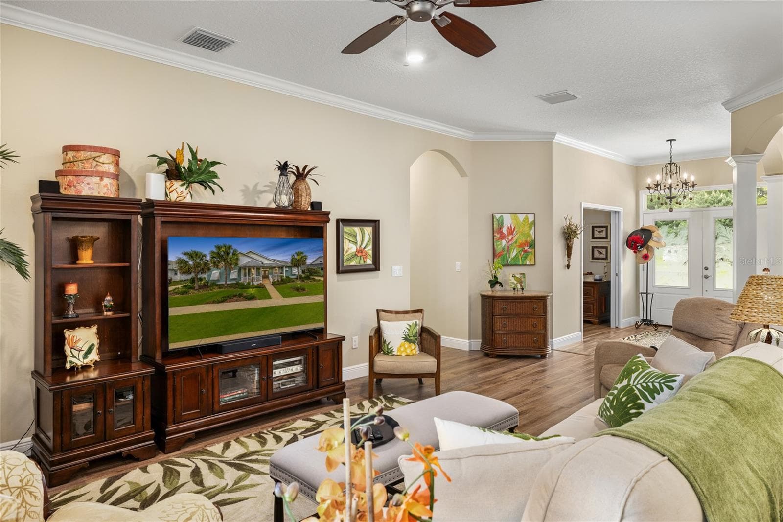 Family Room - 1097 SUGAR LOAF KEY LOOP, LADY LAKE