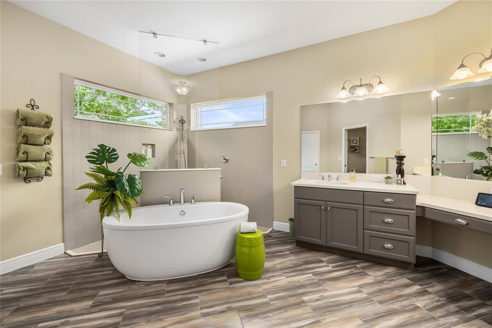 Master Bathroom - 1097 SUGAR LOAF KEY LOOP, LADY LAKE