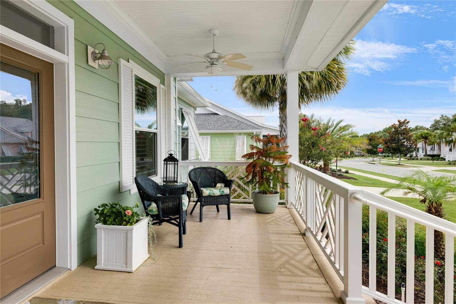 Covered Porch - 1097 SUGAR LOAF KEY LOOP, LADY LAKE