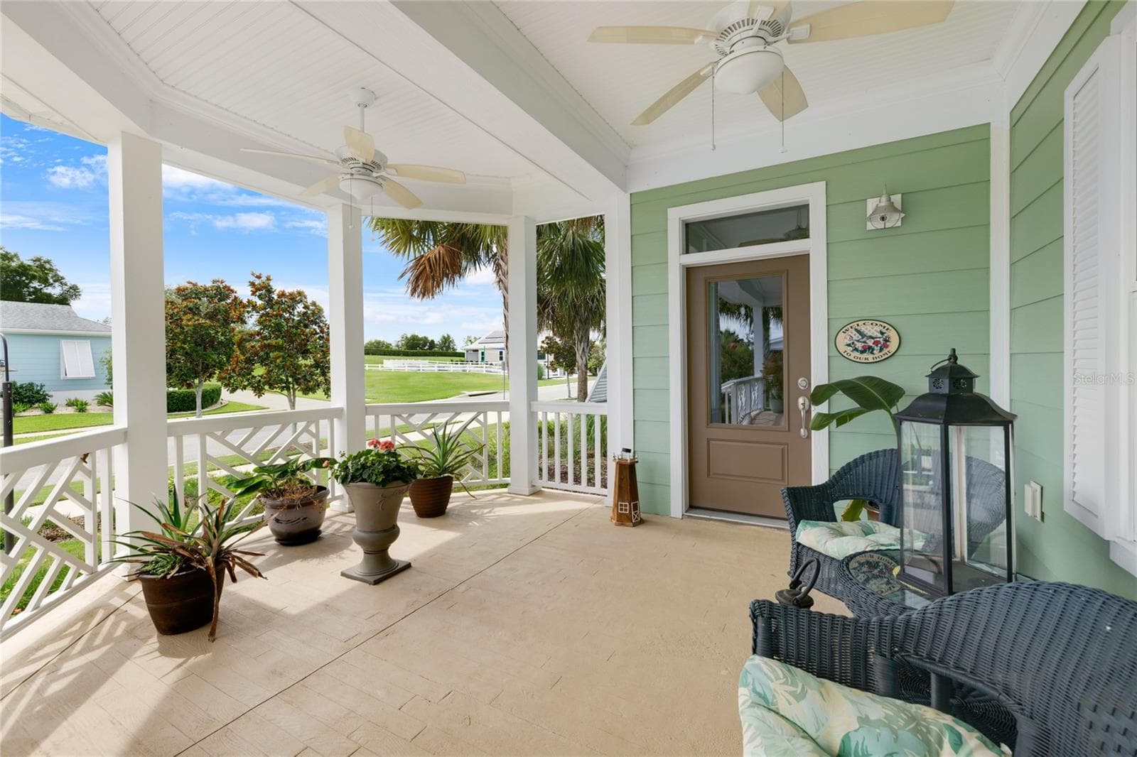 Covered Porch - 1097 SUGAR LOAF KEY LOOP, LADY LAKE