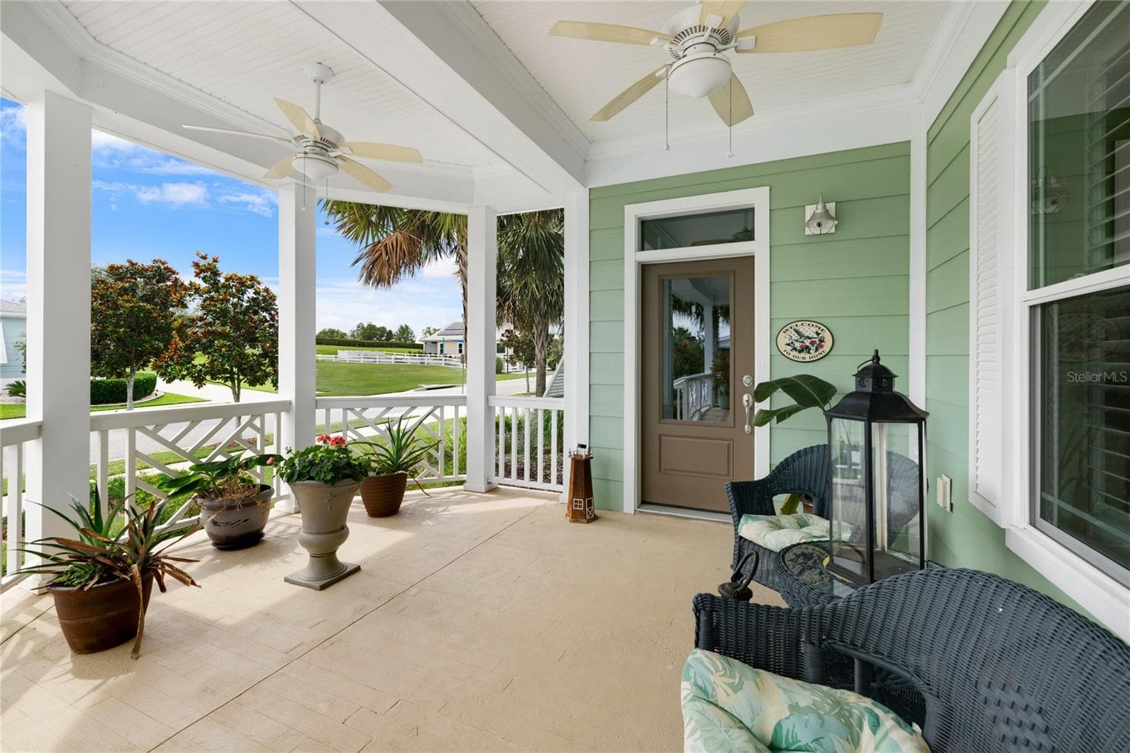 Covered Porch - 1097 SUGAR LOAF KEY LOOP, LADY LAKE