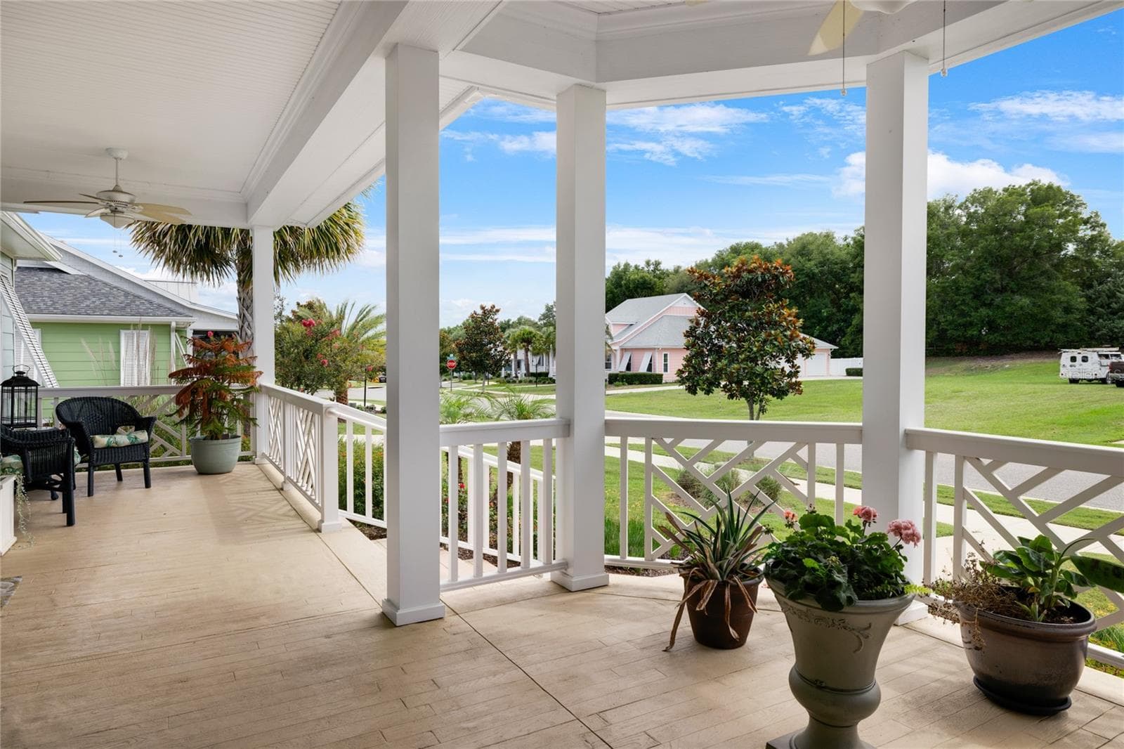 Covered Porch - 1097 SUGAR LOAF KEY LOOP, LADY LAKE