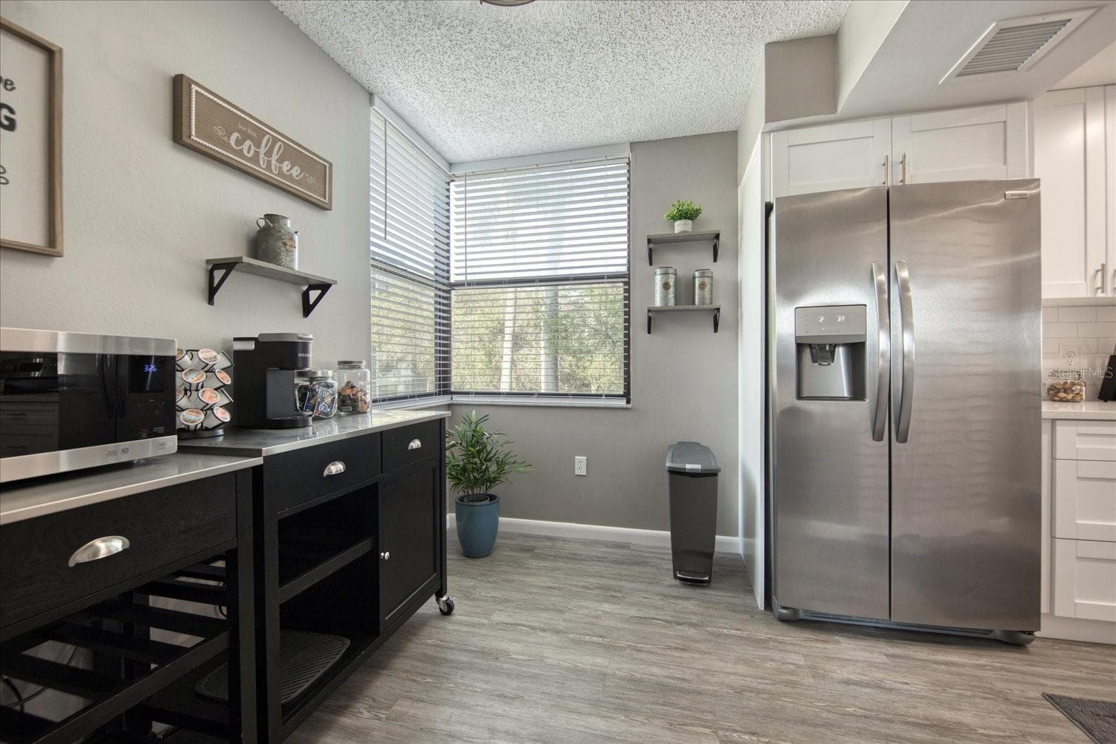 Condominium at 1324 PASADENA AVE S #201, SOUTH PASADENA, photo 5 of 36