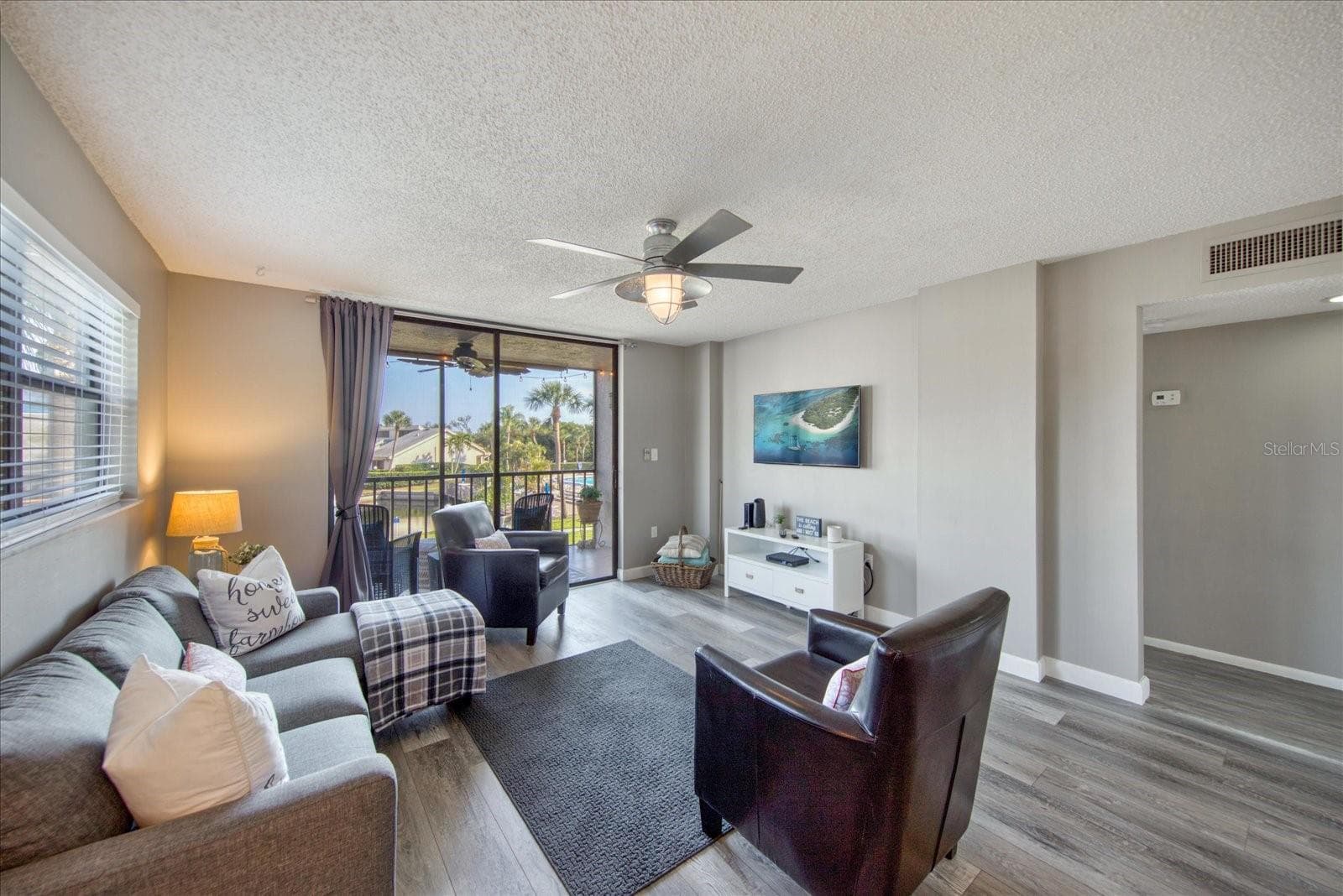 Condominium at 1324 PASADENA AVE S #201, SOUTH PASADENA, photo 13 of 36