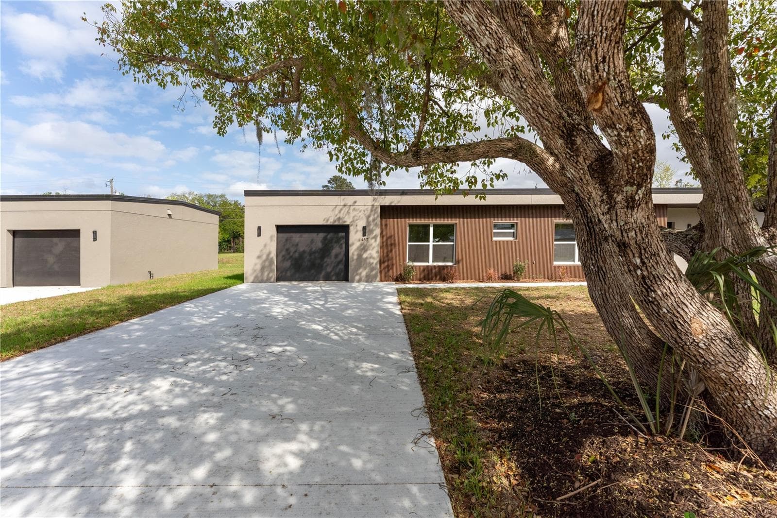 Single Family Residence at 457 RIVERVIEW AVE, SANFORD, photo 3 of 54