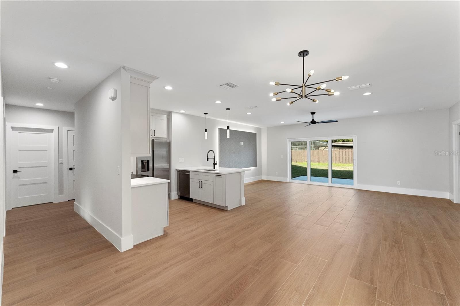 Single Family Residence at 457 RIVERVIEW AVE, SANFORD, photo 20 of 54
