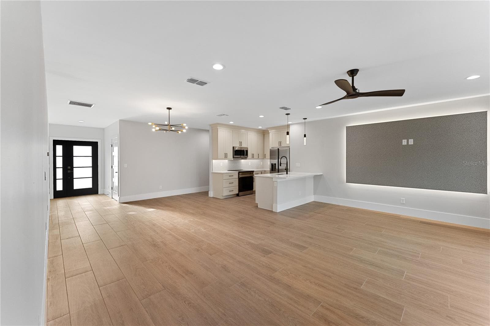 Single Family Residence at 457 RIVERVIEW AVE, SANFORD, photo 23 of 54