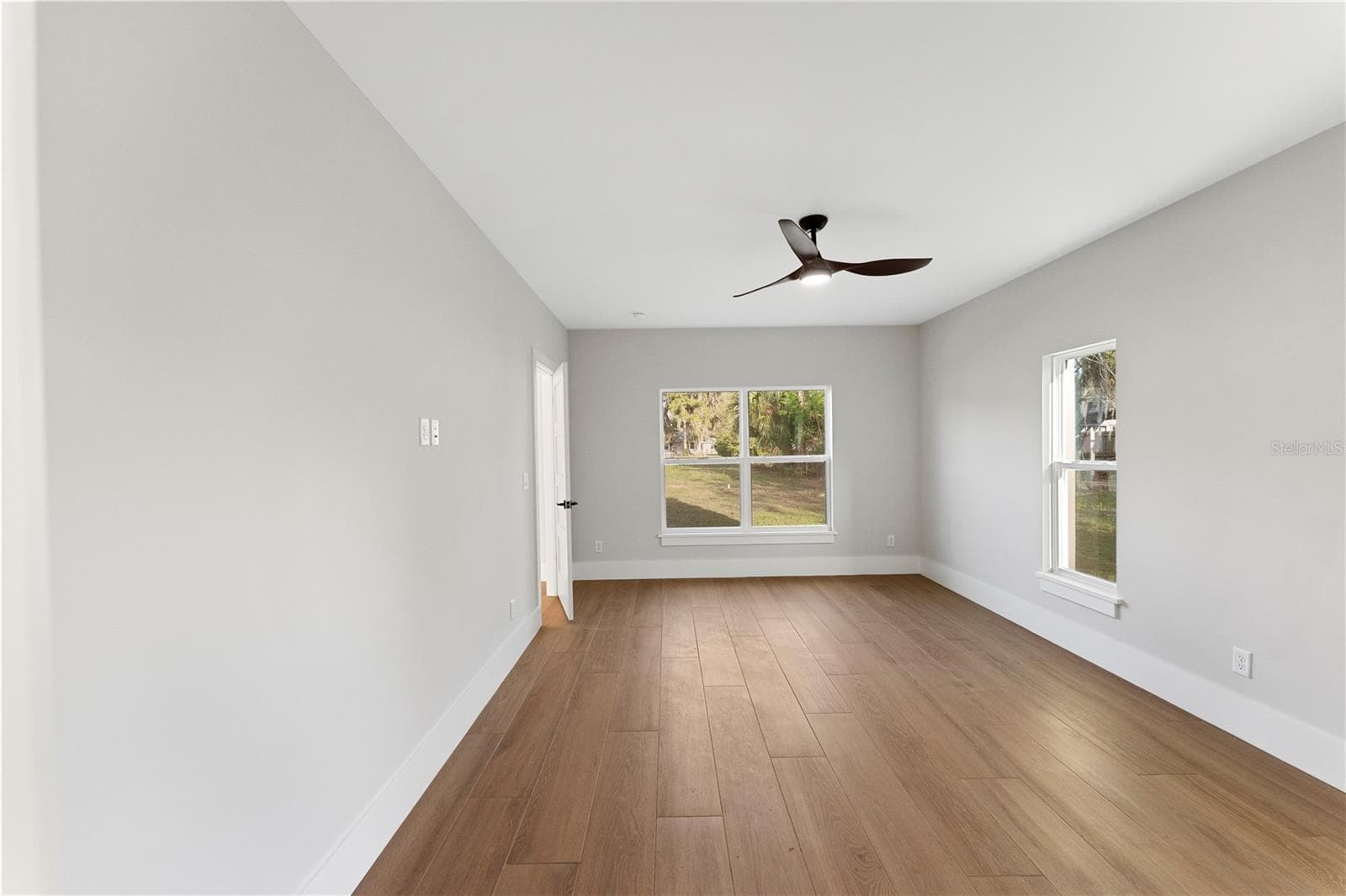 Single Family Residence at 457 RIVERVIEW AVE, SANFORD, photo 28 of 54