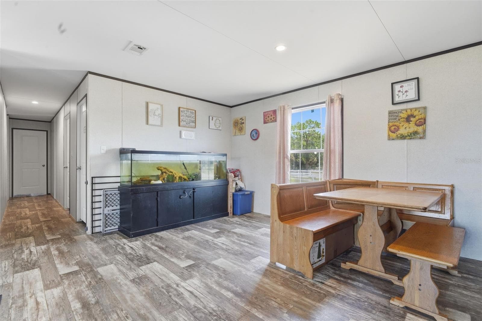 dining - 7242 BLACK RD, LAKE WALES