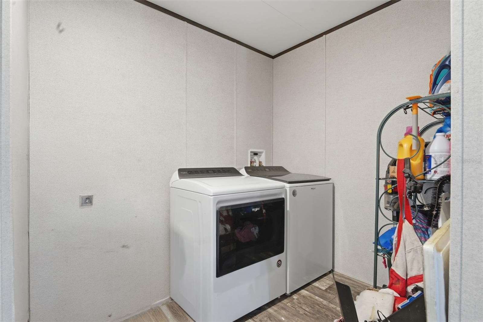 Laundry room - 7242 BLACK RD, LAKE WALES