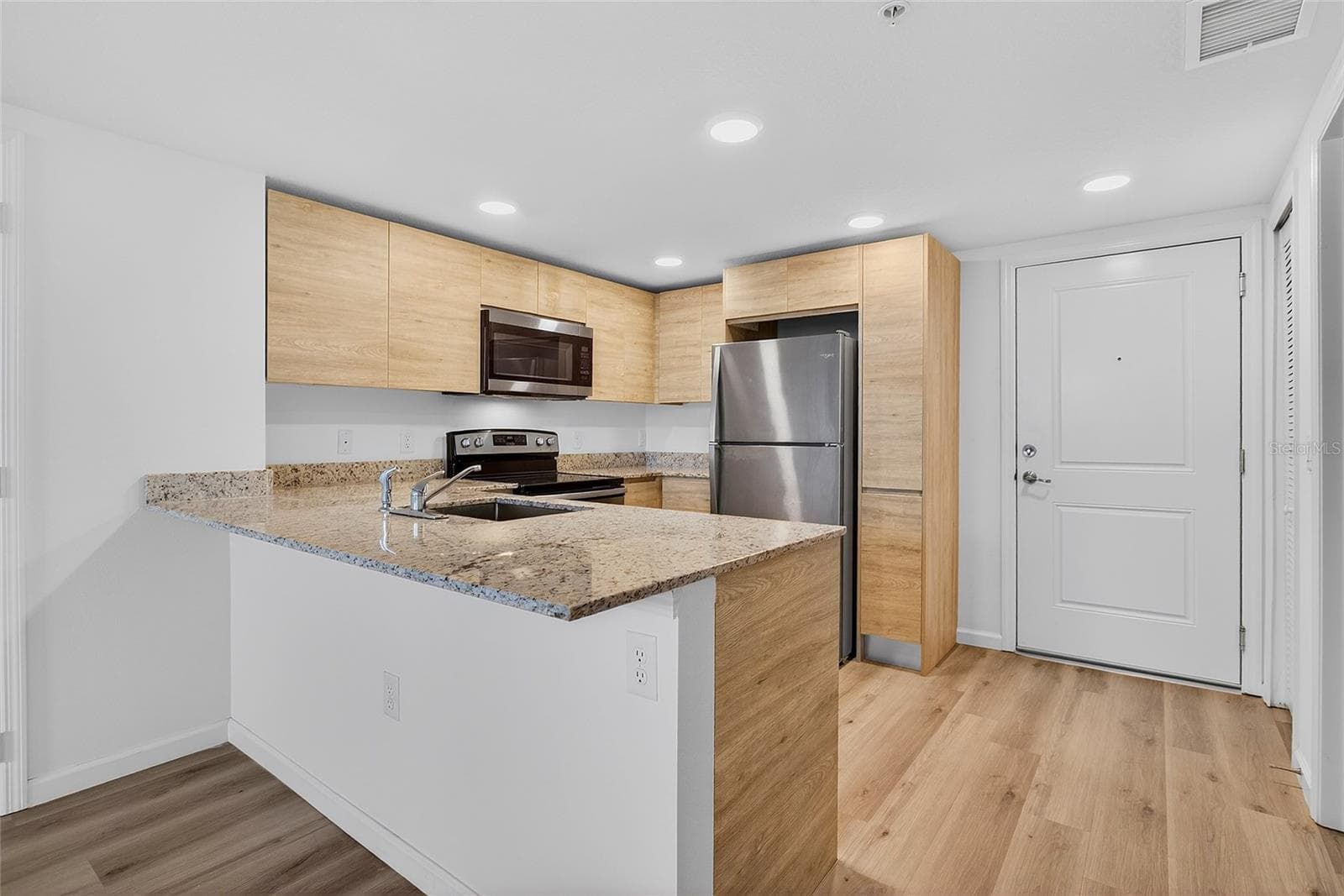 Quartz Countertops - 1230 SOUTHSTATION PL #312, ORLANDO