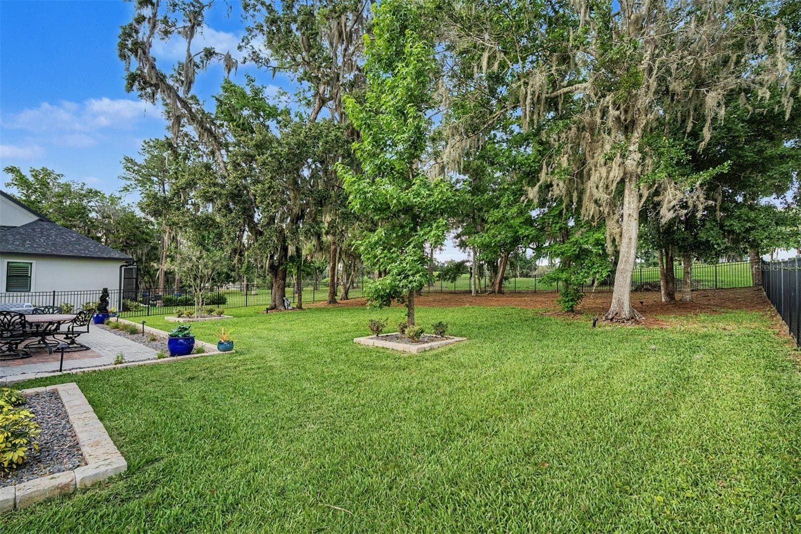 Backyard OASIS! - 4926 SOUTHERN VALLEY LOOP, BROOKSVILLE