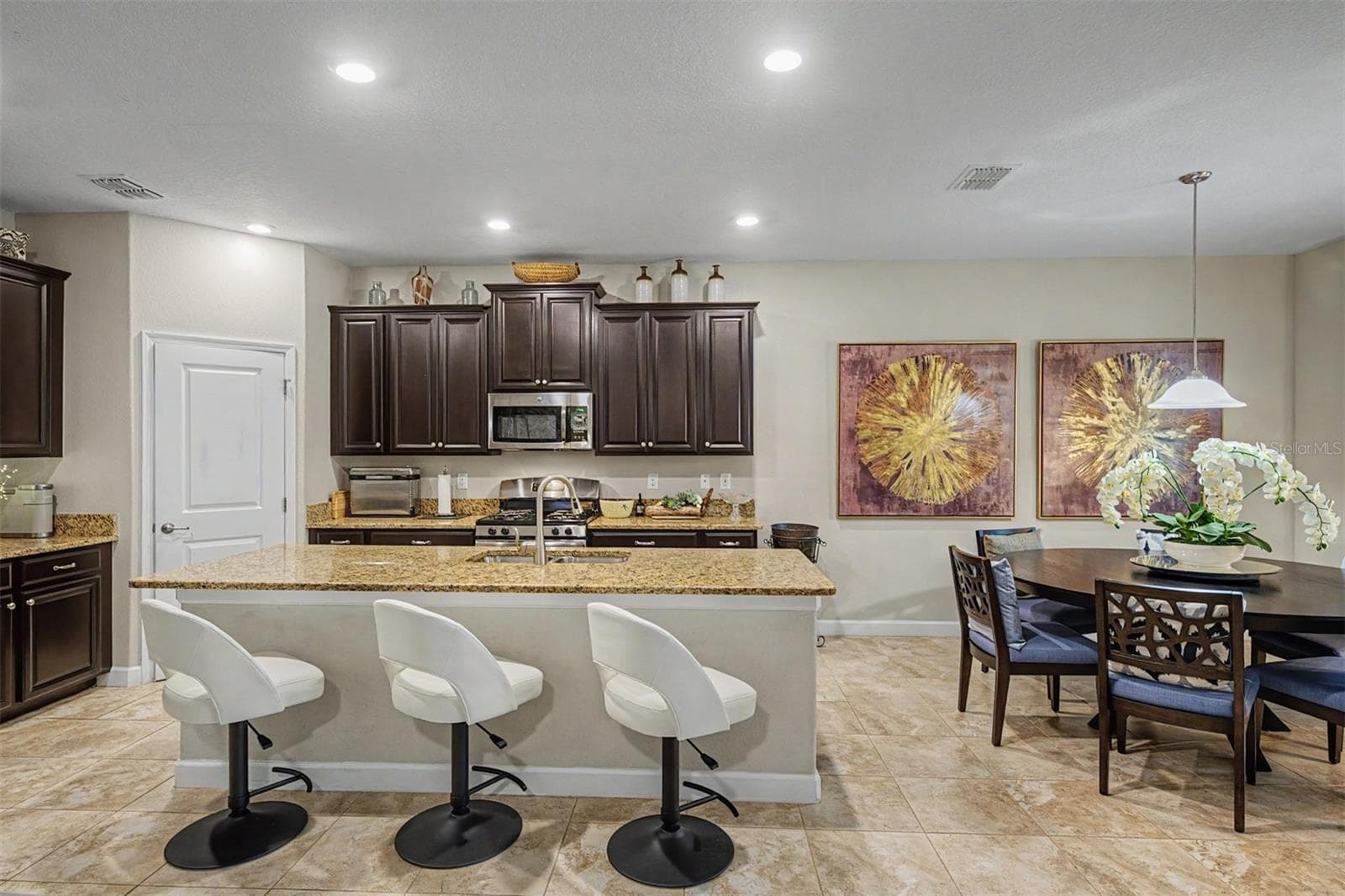 Stunning Kitchen! - 4926 SOUTHERN VALLEY LOOP, BROOKSVILLE