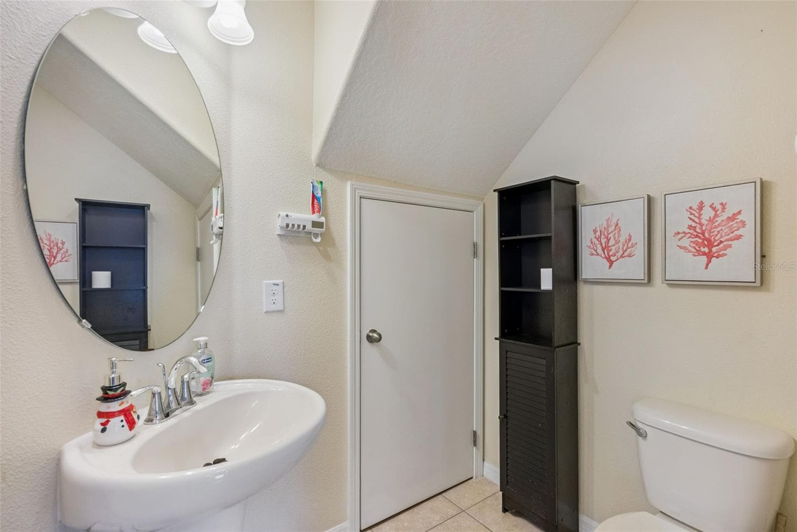 Townhouse at 450 CARINA CIR, SANFORD, photo 8 of 20