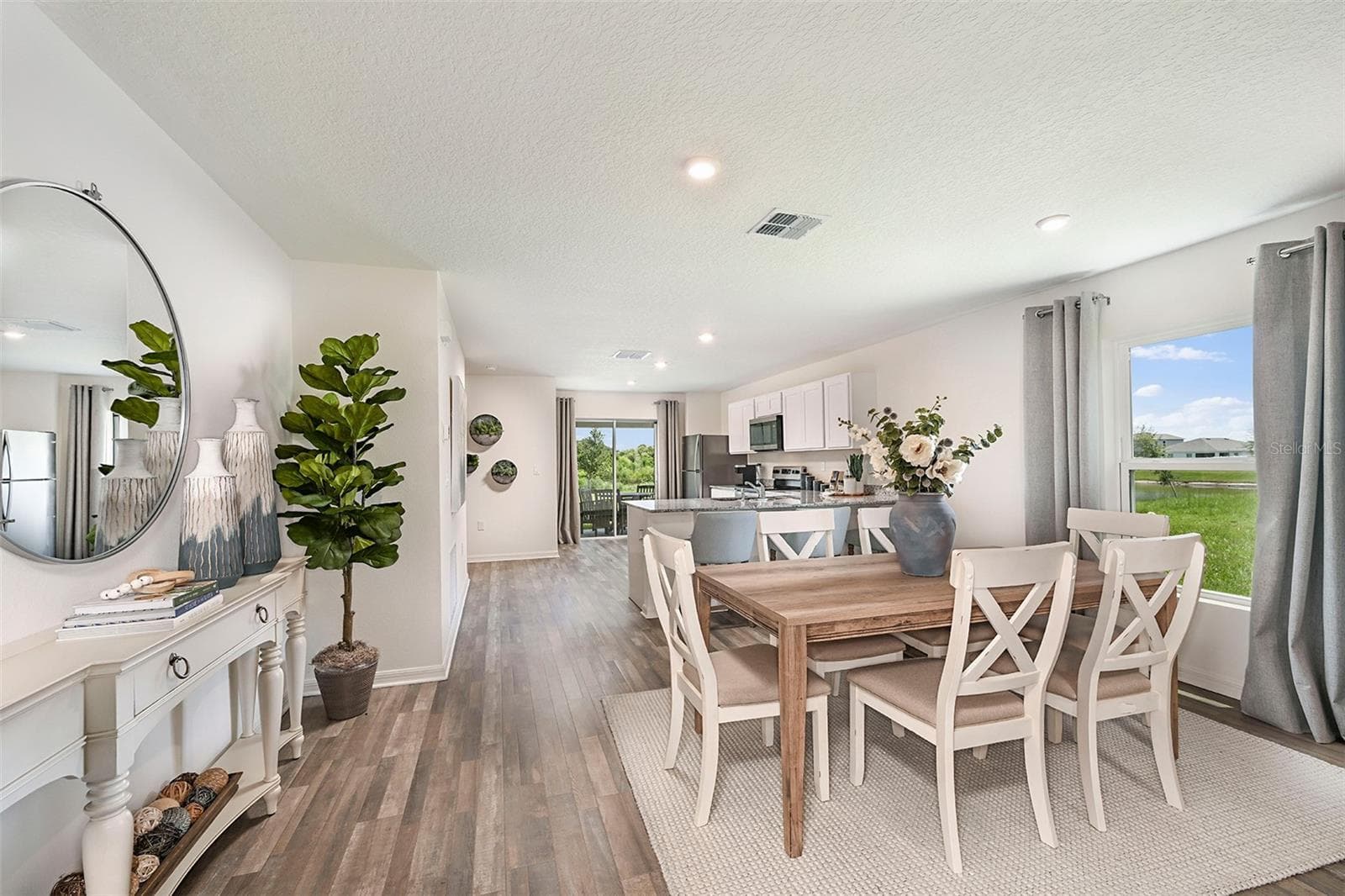 Single Family Residence at 2036 GOLDEN BEAK DR, EAGLE LAKE, photo 6 of 37