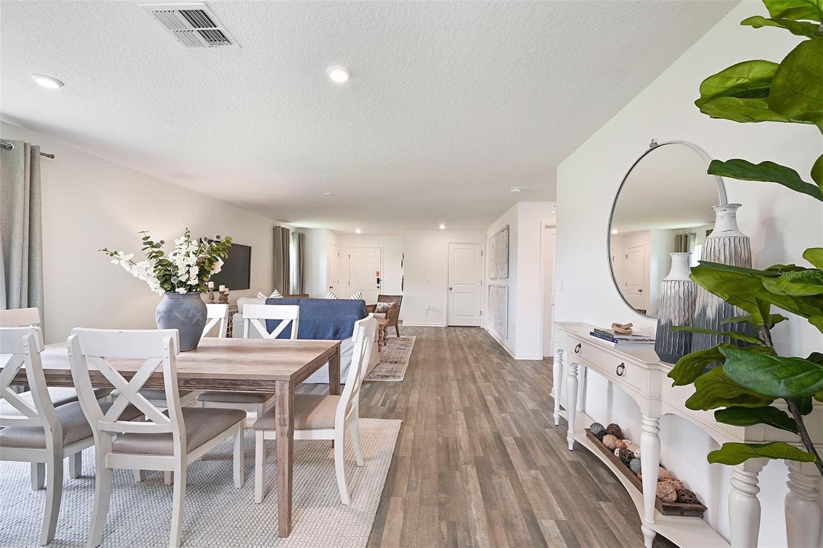 Single Family Residence at 2036 GOLDEN BEAK DR, EAGLE LAKE, photo 10 of 37