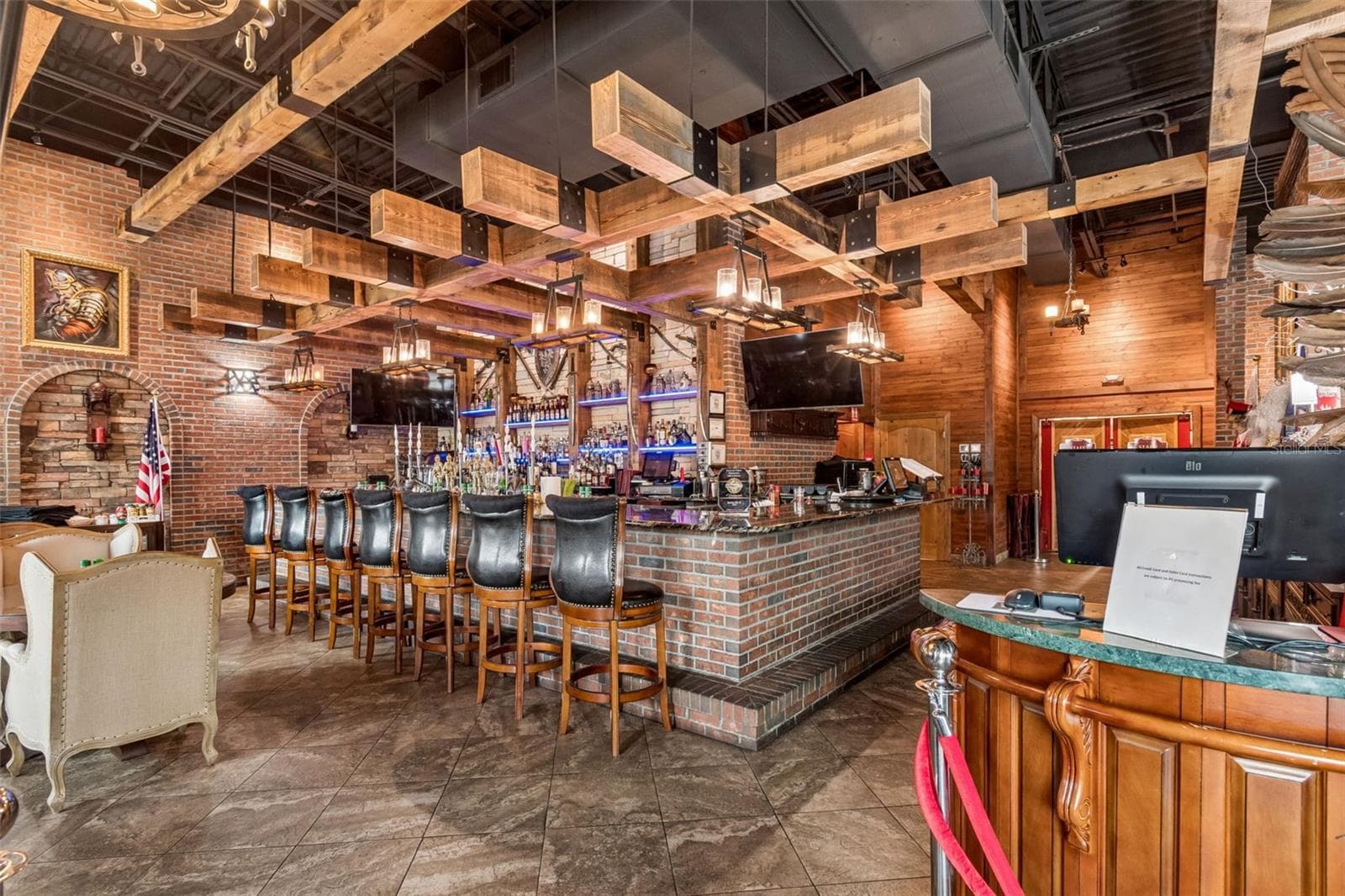 Restaurant at 3007 COMMERCIAL WAY, SPRING HILL, photo 12 of 59