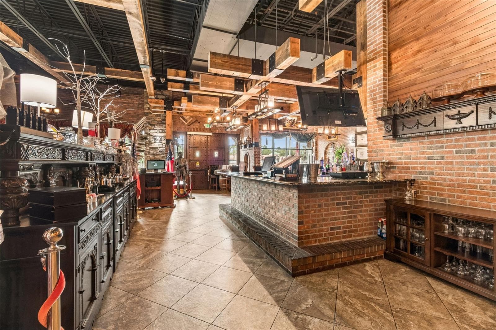 Restaurant at 3007 COMMERCIAL WAY, SPRING HILL, photo 22 of 59