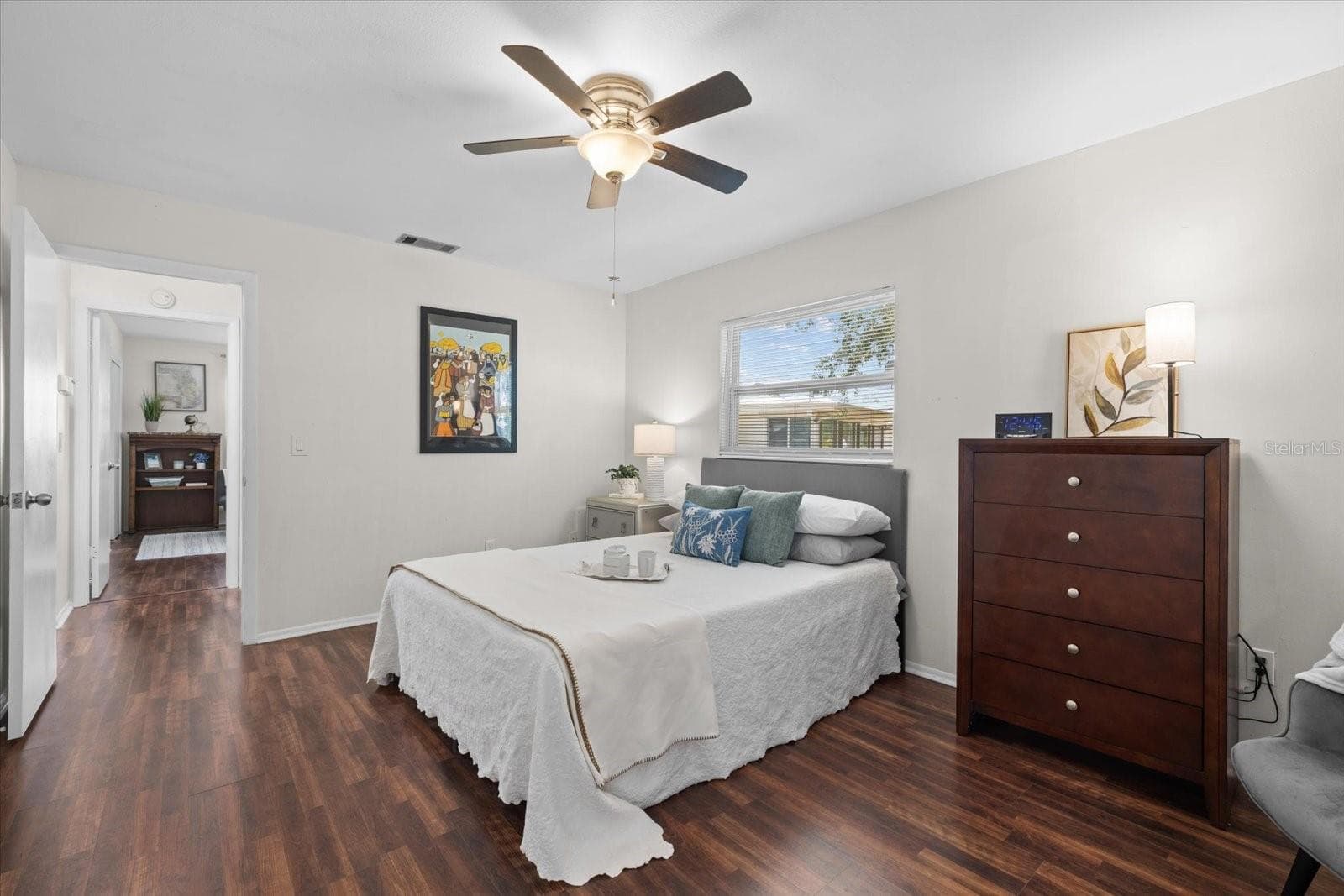Single Family Residence at 4305 CHINABERRY CIR, BRADENTON, photo 19 of 43