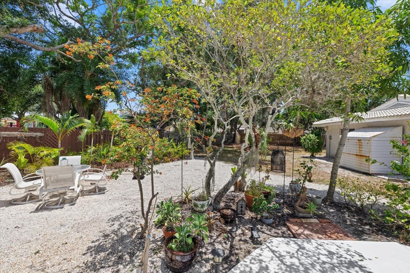 Private backyard - 4305 CHINABERRY CIR, BRADENTON
