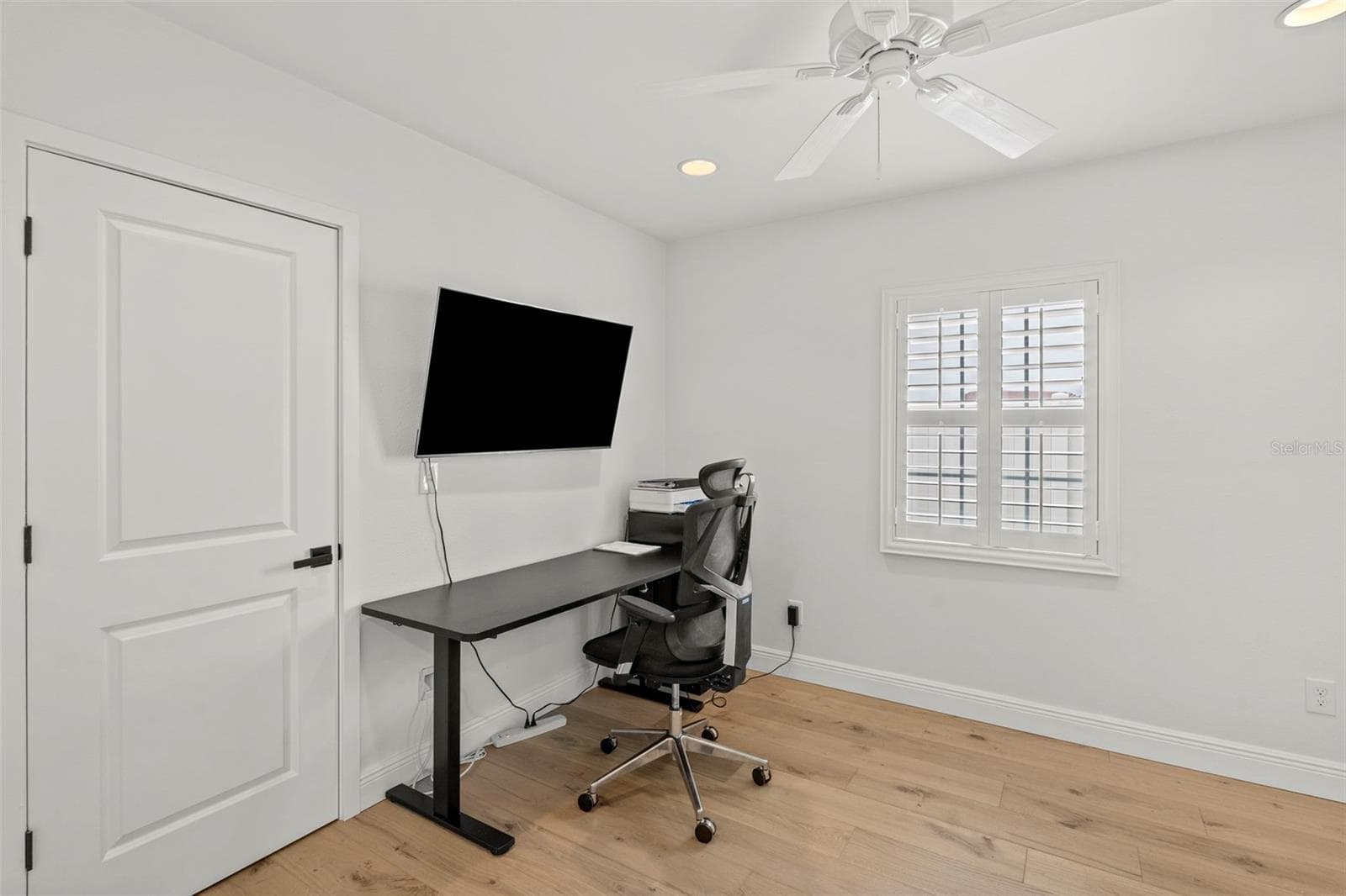 Single Family Residence at 480 W DAVIS BLVD, TAMPA, photo 40 of 74