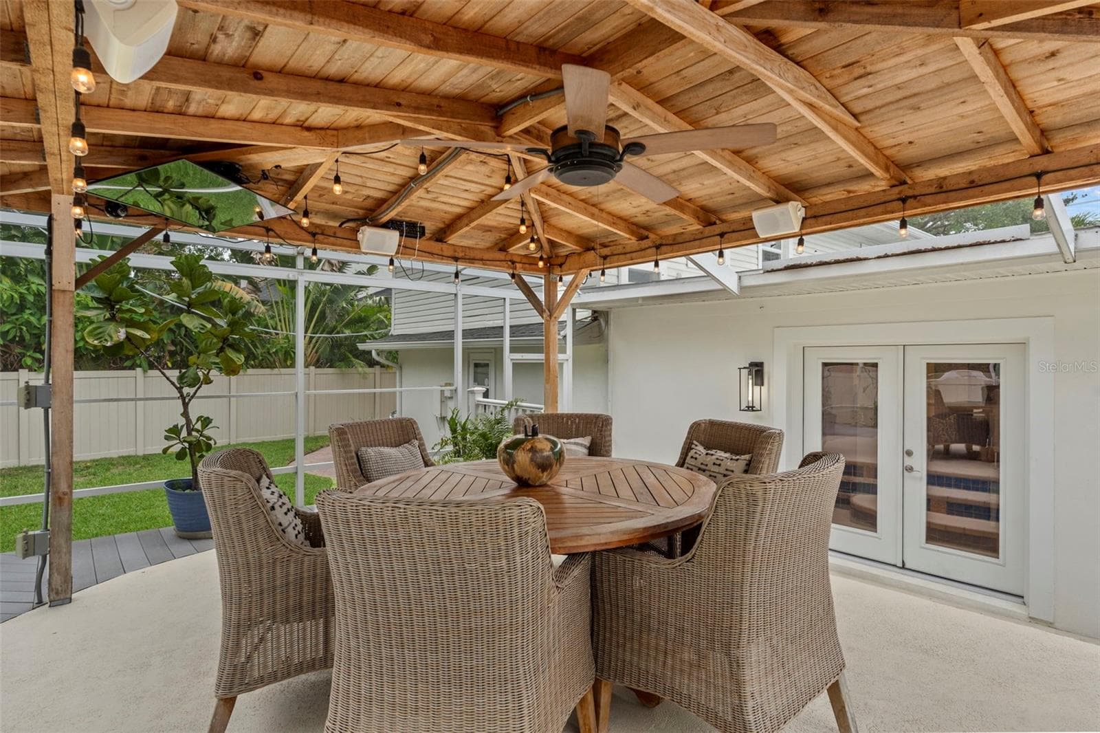 Single Family Residence at 480 W DAVIS BLVD, TAMPA, photo 59 of 74