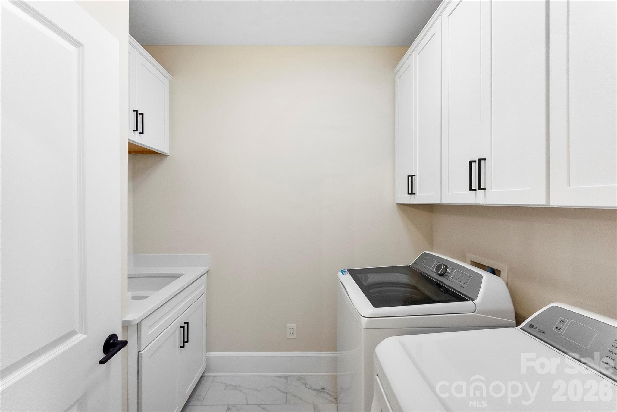 Single Family Residence at 3089 Founding Fathers Drive, Gastonia, photo 17 of 26