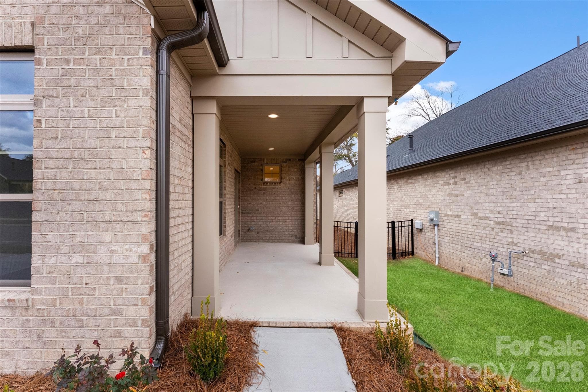 Single Family Residence at Gastonia, photo 3 of 25
