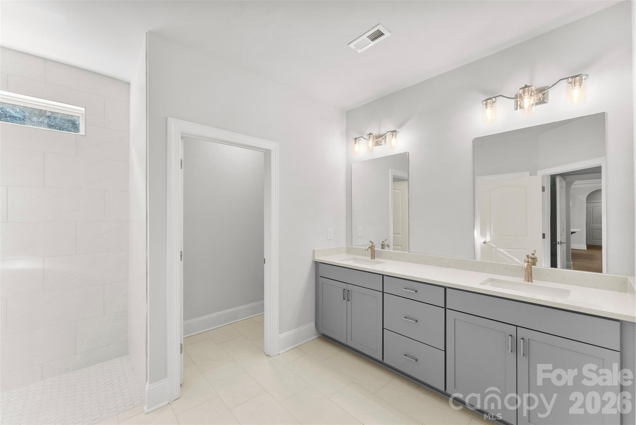Single Family Residence at Gastonia, photo 15 of 27