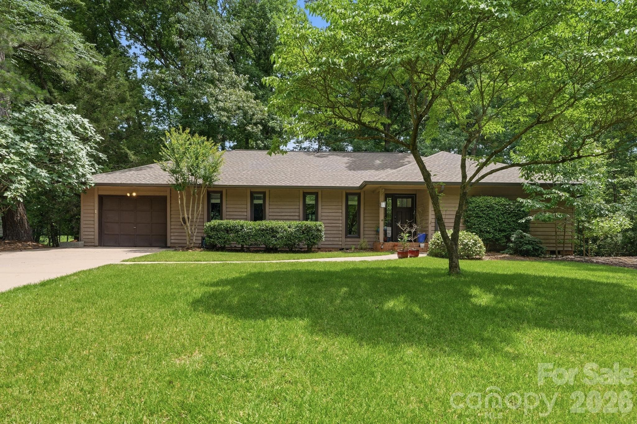 Front from street - Lake Wylie