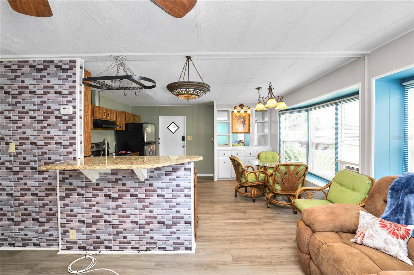 Manufactured Home at 1610 REYNOLDS RD #330, LAKELAND, photo 12 of 36